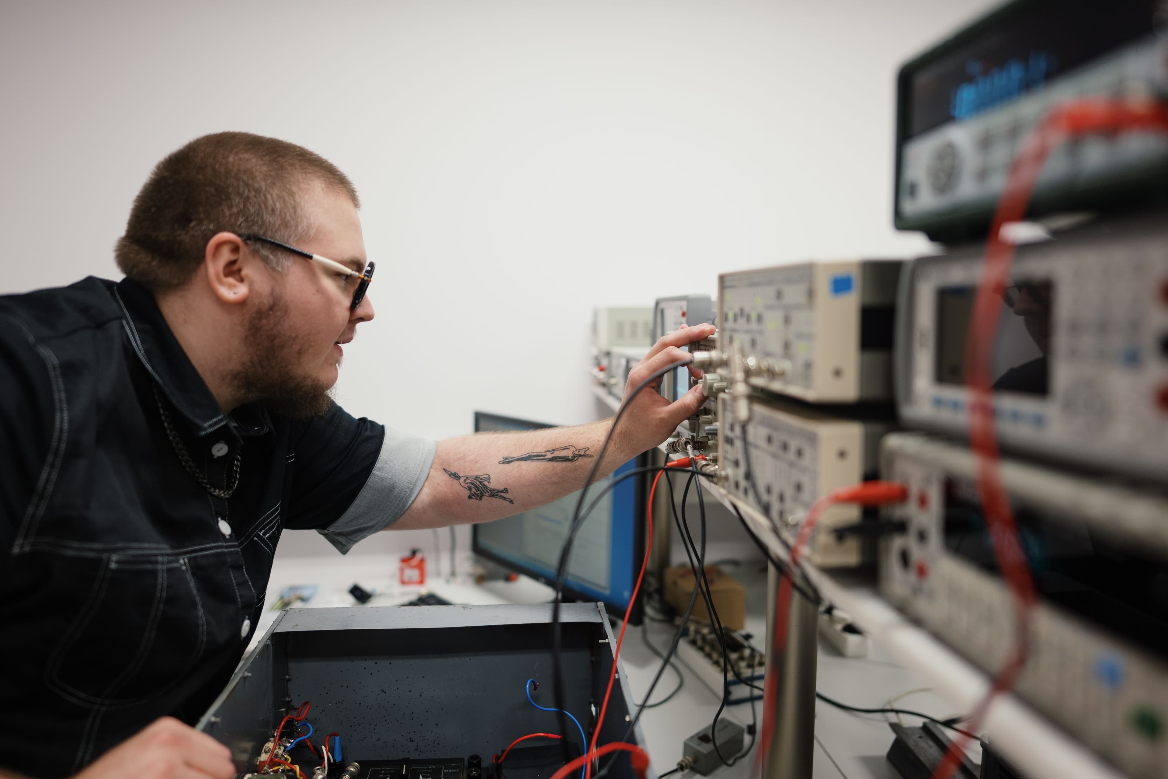 M_Fizika_Elektronika_III.jpg